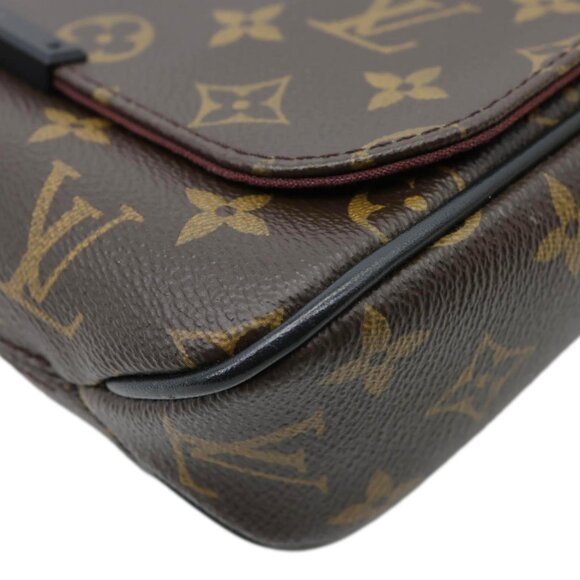 Louis Vuitton  District PM Monogram Canvas Messenger Bag Brown - Picture 9 of 16